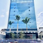 Bán Khách sạn Bùi Viện. DT: 8m x 20m. KC: hầm, 9 tầng. HĐT: 400tr/th. Giá: 1xx tỷ