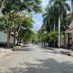 Biệt thự 3 tầng, khu Compound Nguyễn Văn Hưởng, DT 12x29m