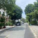 Biệt thự đẹp, hồ bơi sân vườn, MT liền kề công viên Cao Đức Lân. DT 10.3x20m