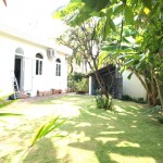 Biệt thự sân vườn Thảo Điền, MT ngay Nguyễn Văn Hưởng, DT 315m2, ngang 12m, đặc biệt khu vực được xây dựng cao tầng