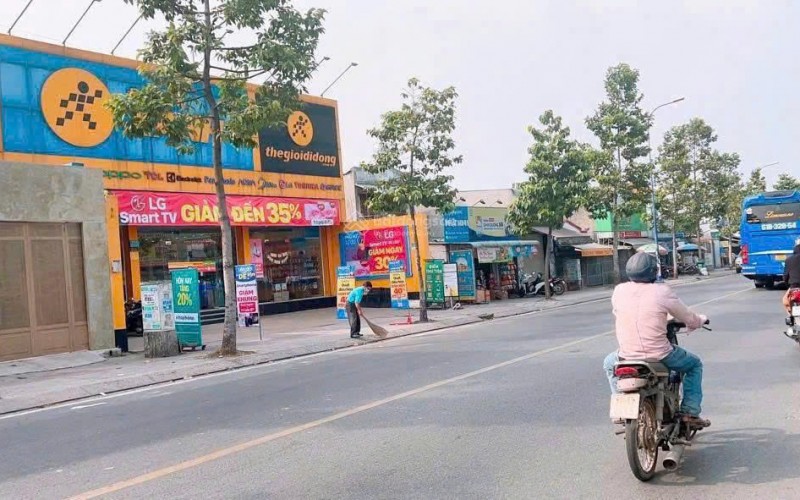 Bán gấp trong tháng - Bán nhà mặt tiền Trường Sơn 80m² 4 tầng - Giá bán 23.6 tỷ