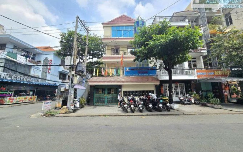 Bán gấp trong tháng - Bán nhà mặt tiền Trường Sơn 80m² 4 tầng - Giá bán 23.6 tỷ