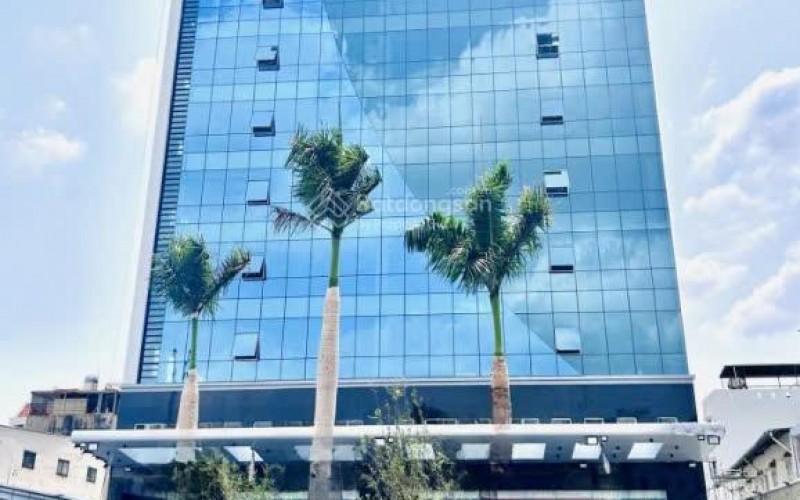 Bán Khách sạn Bùi Viện. DT: 8m x 20m. KC: hầm, 9 tầng. HĐT: 400tr/th. Giá: 1xx tỷ