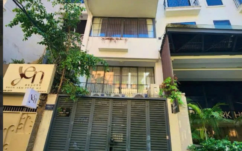 Bán nhà 22 Trương Quyền, P. Xuân Hoà, Quận 3.Ngang 4,5m x Dài 20m nở hậu 6,2m.Giá bán: 50 tỷ