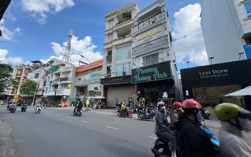 Bán Nhà Góc 2MT 214 Nguyễn Thái Bình, P12, Tân Bình, 5m x 18m, 3 Lầu Kiên Cố.