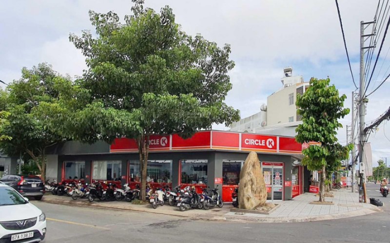 BÁN NHÀ GÓC 2MTKD HOÀNG HOA THÁM, TÂN BÌNH - DT; 6X27M - CN: 160M2 - HĐT: 120TR/TH - GIÁ: 33 TỶ