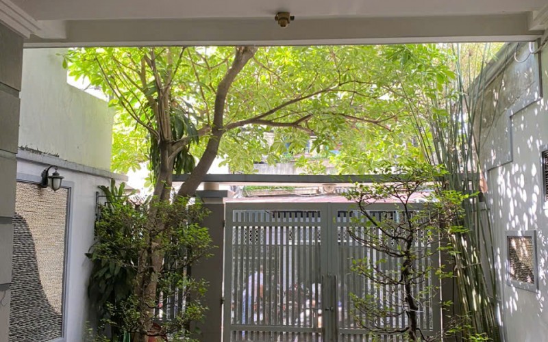 BÁN NHÀ HẺM 107/.. PHẠM VĂN HAI, TÂN BÌNH - DT: 5X23M - CN: 135M2 - 3 TẦNG - GIÁ 18,9 TỶ