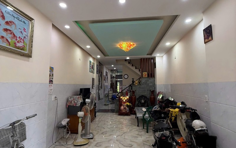 Bán Nhà Mặt Tiền 232 Bàu Cát, Tân Bình, 4m x 30m, 4 Tầng, Giá rẻ đầu tư