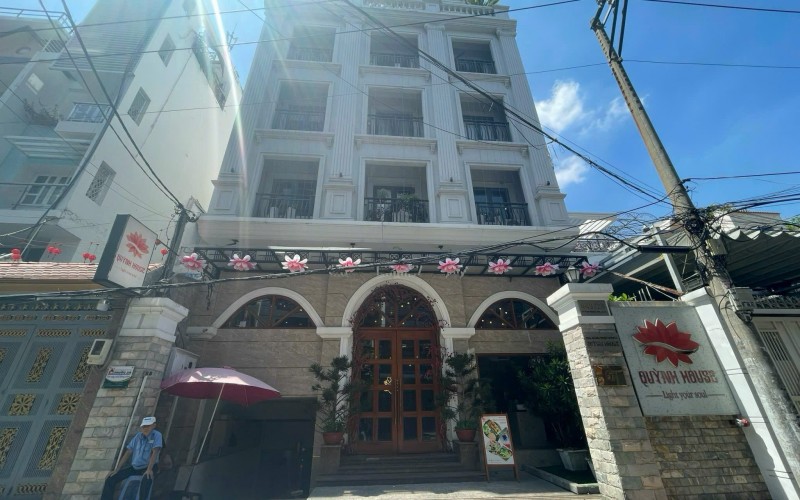 Bán Toà Nhà Hẻm VIP Sư Vạn Hạnh - Quận 10.KC: Hầm + 7 Tầng + PCCC. Đang khai thác : 200Tr/tháng