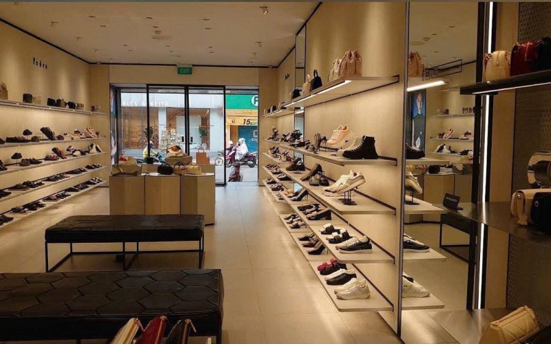 ĐẢNG CẤP SẢN PHẨM ! Bán nhà Mặt Tiền Lê Văn Sỹ Quận 3. 6,8m x 20m nở hậu . HĐT 200tr/th Giá 75 Tỷ