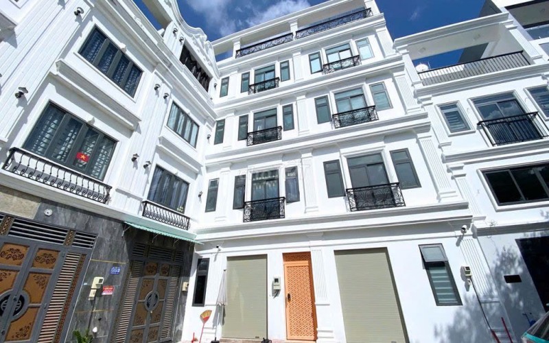 DÒNG TIỀN SIÊU CAO !  Bán Toà CHDV Hồ Văn Long Quận Bình Tân. 18m x 10m. Gồm 37 CHDV Cao Cấp. GIá 20 tỷ 800 thương lượng