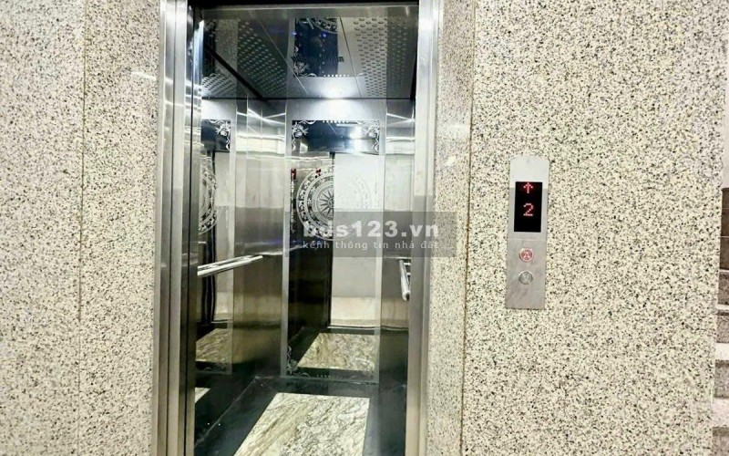 Gia đình đang vay bank cần bán rất gấp nhà ngay MT Điện Biên Phủ 25x25m, chỉ 85tỷ tin thật 100%