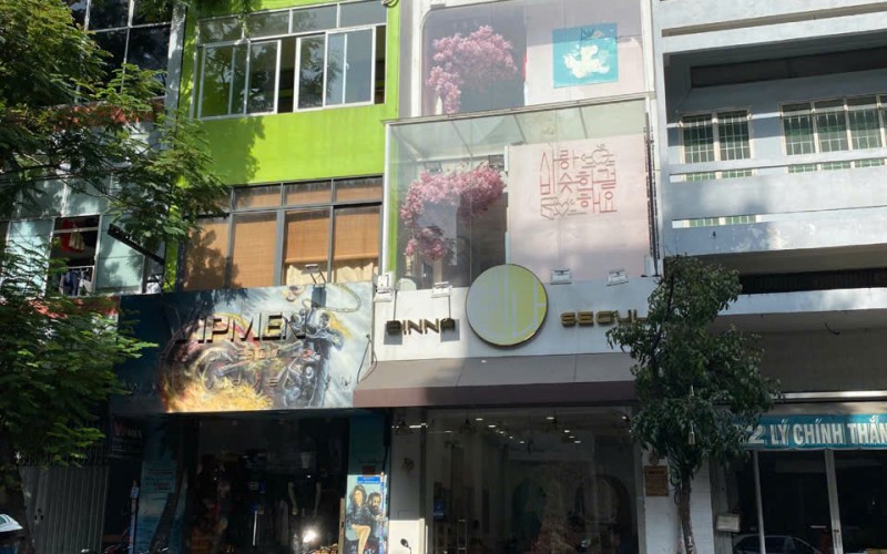 HÀNG HIẾM ! SIÊU 2 Mặt Tiền Lý Chính Thắng ngay Hai Bà Trưng Quận 3. 4m x 15m. 4 Tầng . Giá 36 Tỷ thương lượng