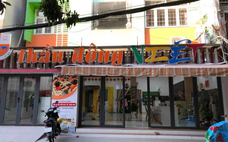 KHÔNG SẢN PHẨM SO SÁNH ! Bán nhà Mặt Tiền ngay Sân Bay Tân Sơn Nhất Quận Tân Bình. 10,75m x 20m. 3 Tầng. Khu xây cao Tầng. Giá 55 Tỷ