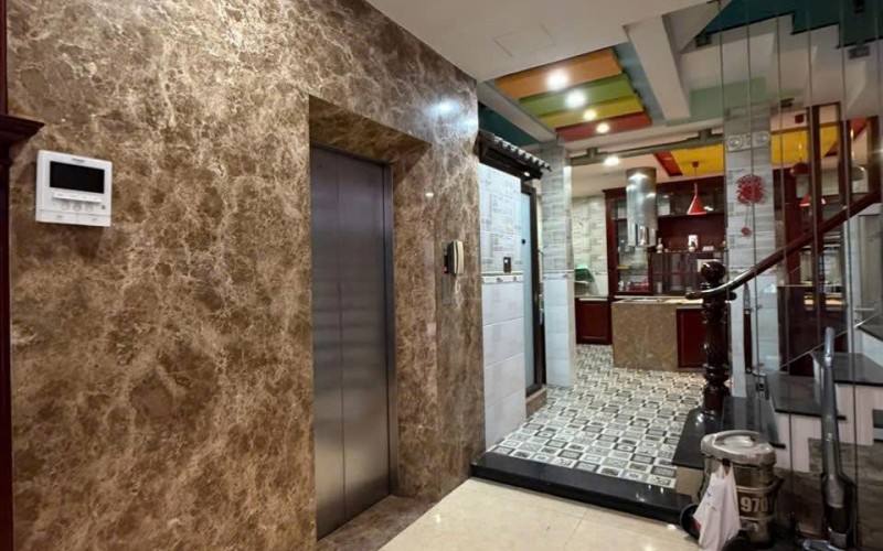 Nhà HXH đường Huỳnh Văn Bánh-Dt: 9x21m. chỉ 38 tỷ