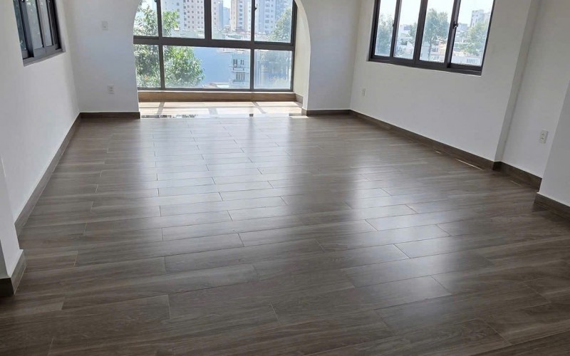 SẢN PHẨM VÀNG ! Bán Nhà Khan Hiếm Mặt Tiền Trường Sa Quận 3. 4,4m x 17m nở hậu. 5 Tầng MCT . Giá 31 Tỷ thương lượng