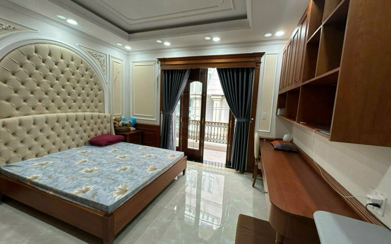 SIÊU BIỆT THỰ ! Bán Biệt Thự Phạm Phú Thứ Quận Tân Bình. 9m x 24. 4 Tầng . Giá 49 Tỷ thương lượng