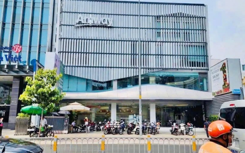 SIÊU ĐẸP!! Tòa nhà 410B-C-D Nguyễn Thị Minh Khai, Q.3.DT: 20x36m/ 4 tầng. HĐT: 33.000$ /th