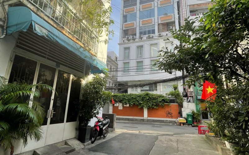 SIÊU HIẾM! TRƯƠNG QUYỀN 4X14M GIÁ 17.5 TỶ TIỆN XÂY MỚI. LH NGA