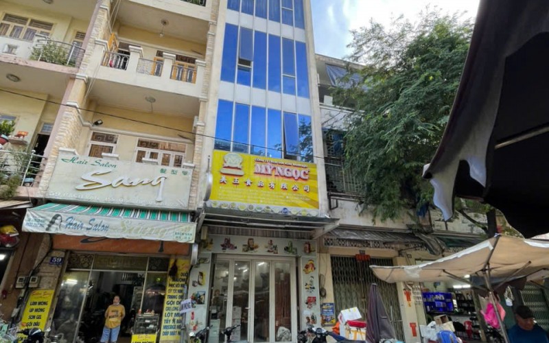 SIÊU PHẨM: MT Phạm Văn Bạch, Q. Tân Bình. DT: 6x30m. Nở hậu đẹp. CTXD: hầm, 7 tầng. Giá: 22.5 tỷ(~120tr/m2)