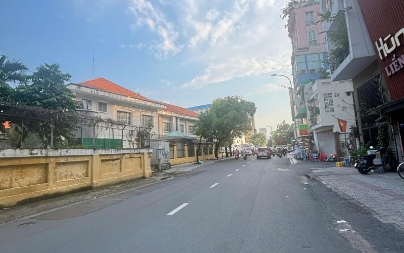 SIÊU PHẨM MẶT TIỀN TRẦN QUỐC TOẢN- P.6 Q.3- 4x17m- 3 Tầng- Giá 32 tỷ giảm về 29 tỷ