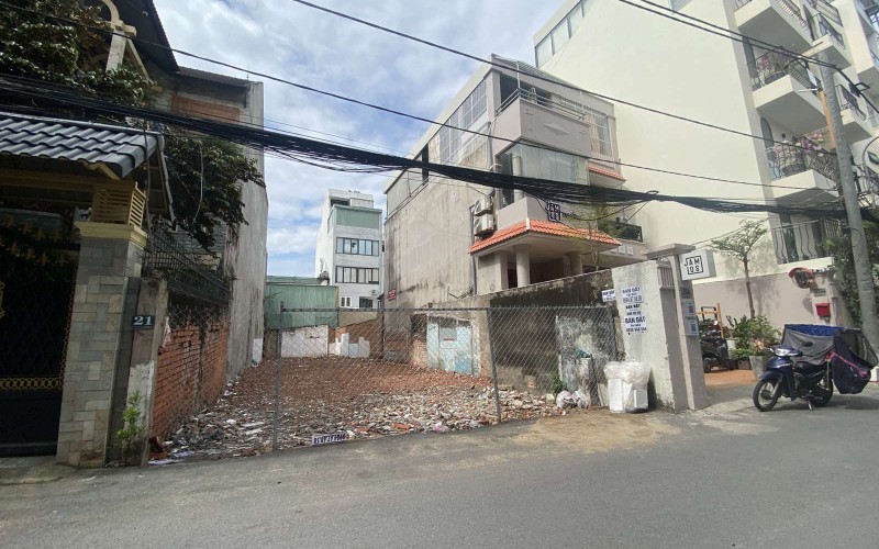 Siêu vị trí mặt tiền ngay Xuân Thủy. Đường số 54-Dt: 7,3x31m. 206m2. Giá hạ còn 47 tỷ